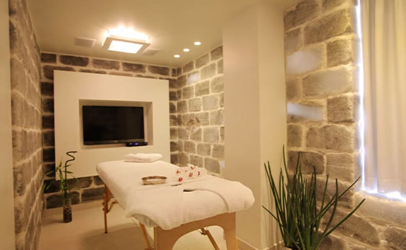 יום פינוק עם עיסוי במלון Bell 